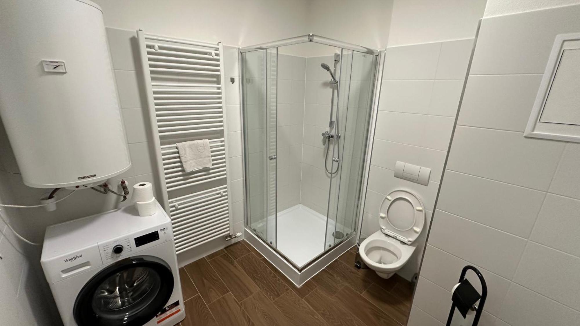 2 Room Apartment With Balcony Липтовски-Микулаш Экстерьер фото